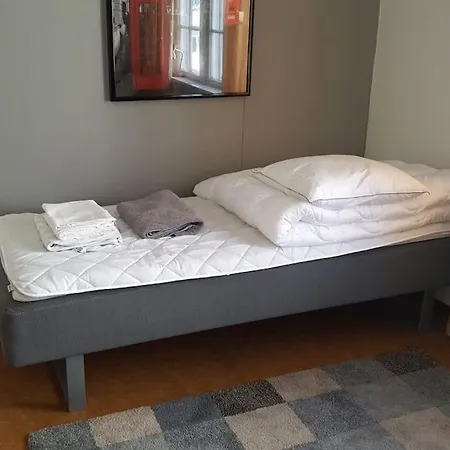 Bjoerk Loft - Mysig Vindsvaning Naera Centrum *